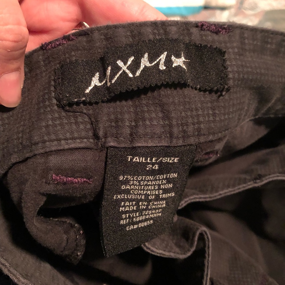 Plus size pants - Picture 3 of 3
